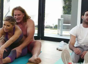 Jessa Rhodes steamy torn up after yoga